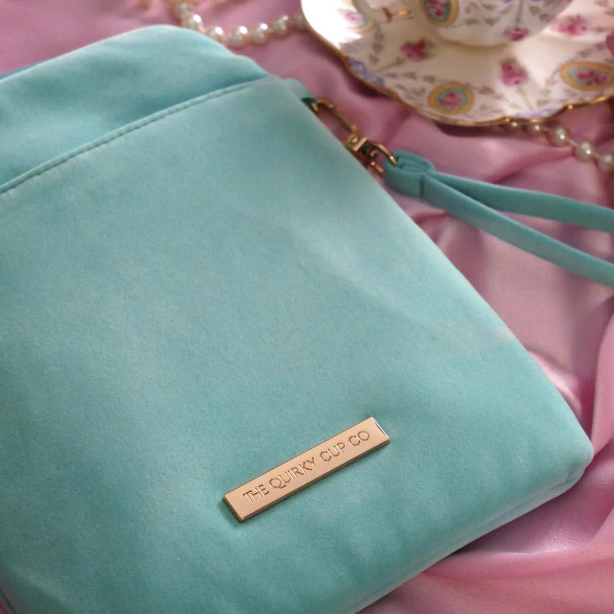 Antoinette E-Reader Sleeve (Large)