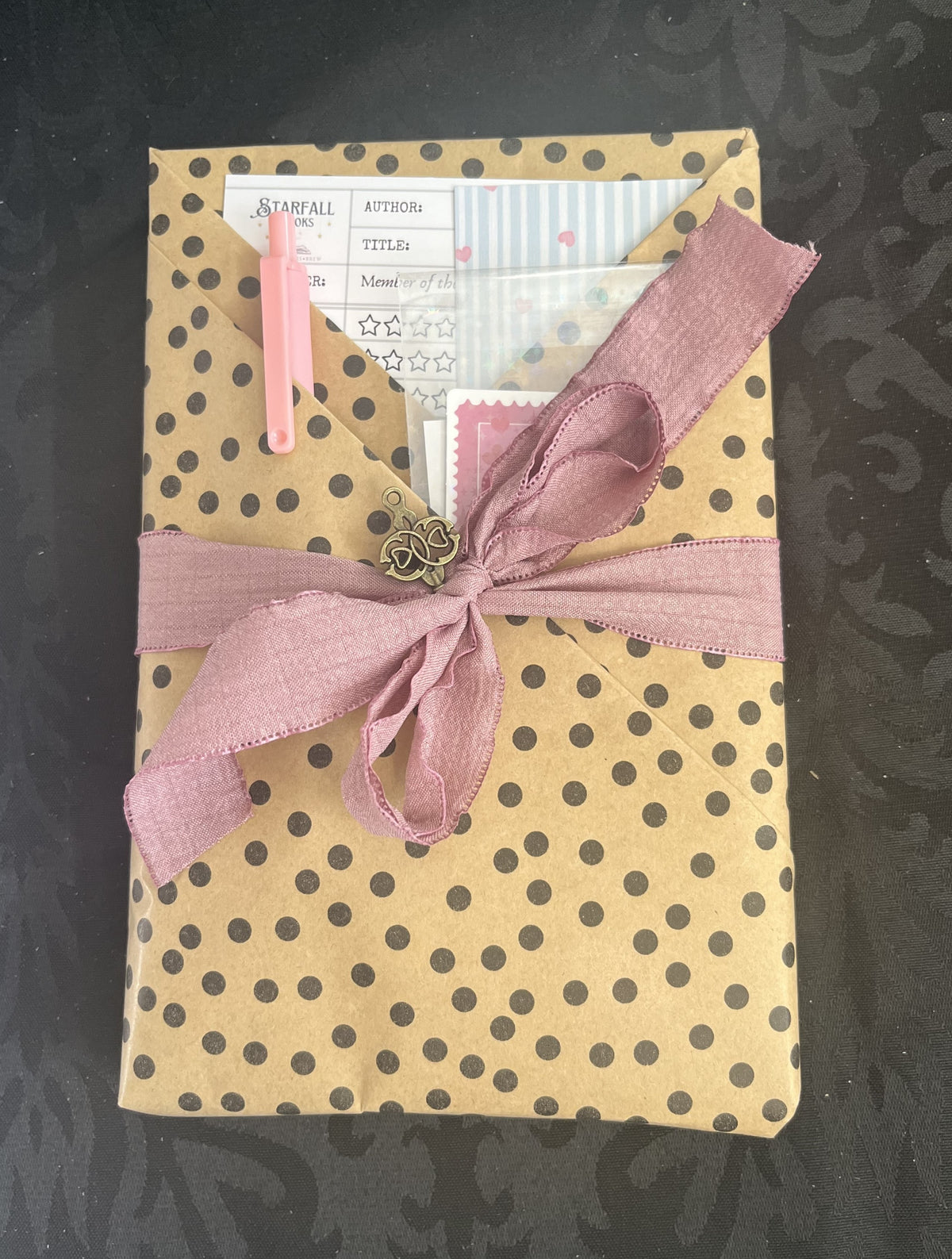 Blind Date with a Book Wrapping